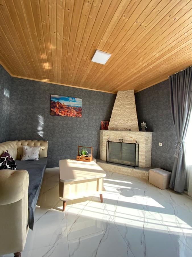Buo'S Guest House Borjomi ภายนอก รูปภาพ